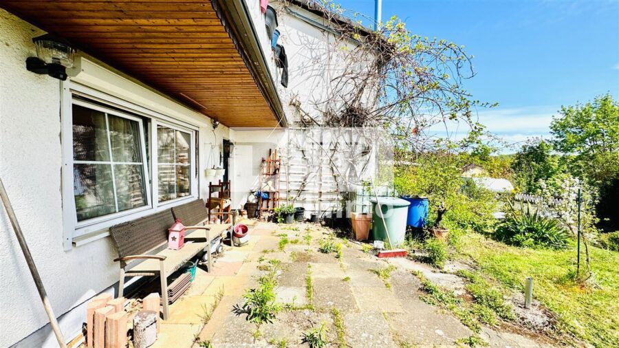 Umfangreich saniertes EFH inkl. PV-Anlage, Terrasse, Wintergarten und Garage - Souterrain / Haupteingang überdacht / Terrasse